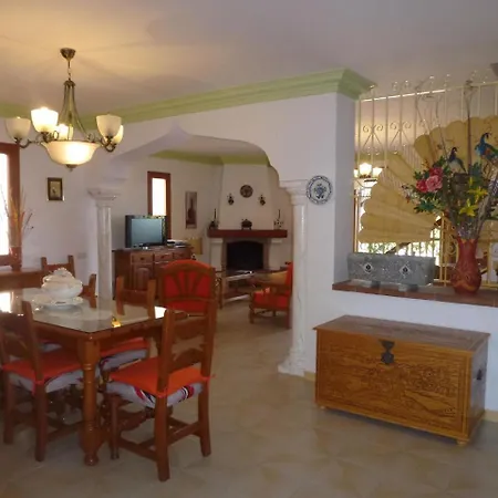 Villa Angeles Villa *
